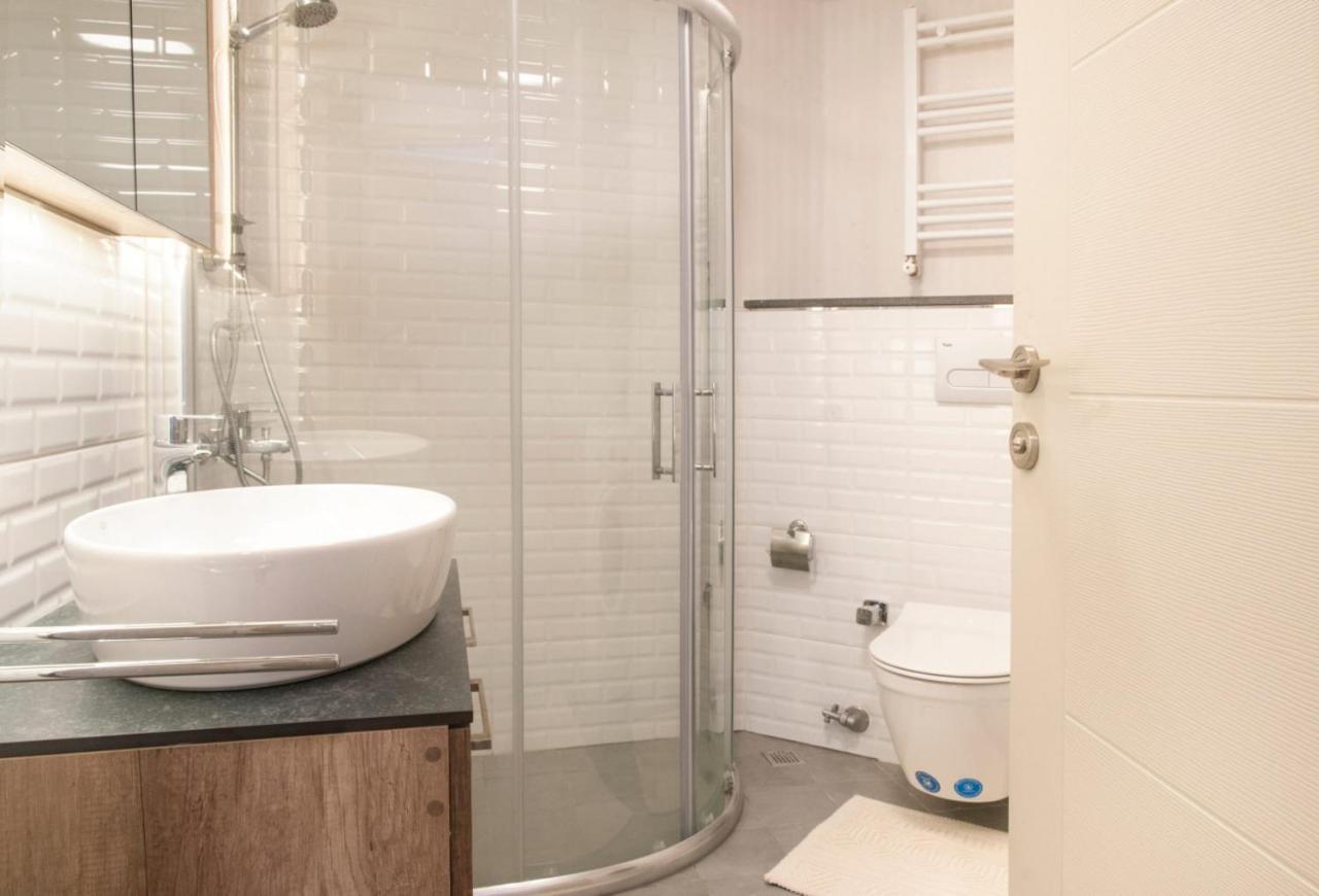 Delightful Flat 500 M To Uskudar Ferry Station Apartment อิสตันบูล ภายนอก รูปภาพ